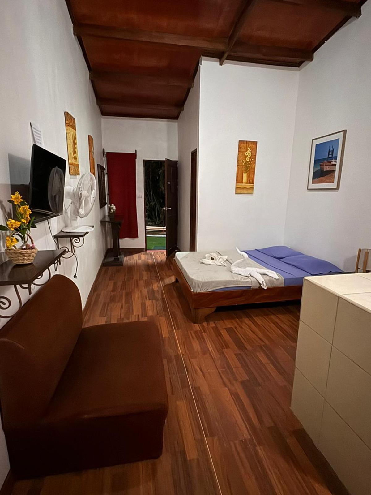 Aparthotel Villa Pacande & Rooms Pilas Zimmer foto