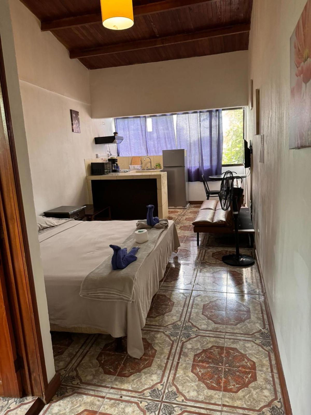 Aparthotel Villa Pacande & Rooms Pilas Zimmer foto