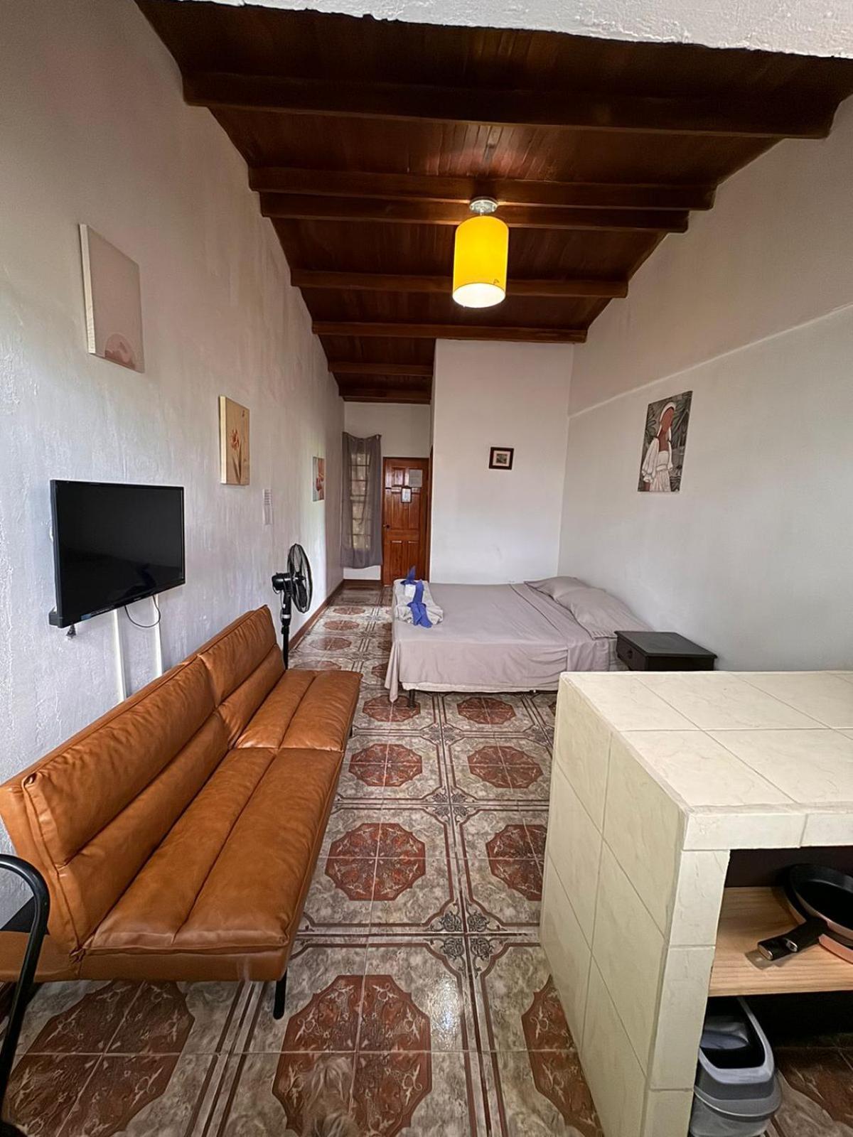Aparthotel Villa Pacande & Rooms Pilas Zimmer foto